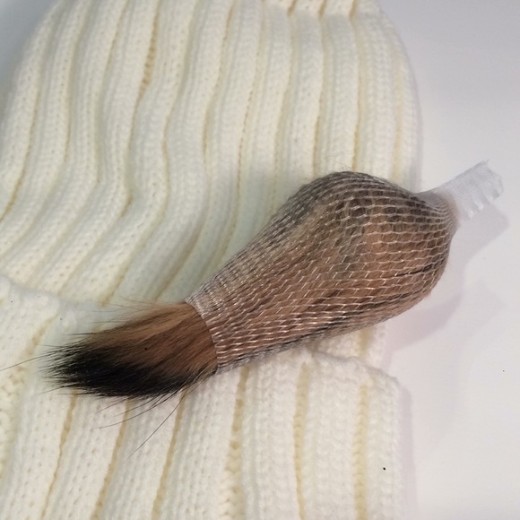 White Knit Beanie with Removable Pom Pom - Picture 5 of 5